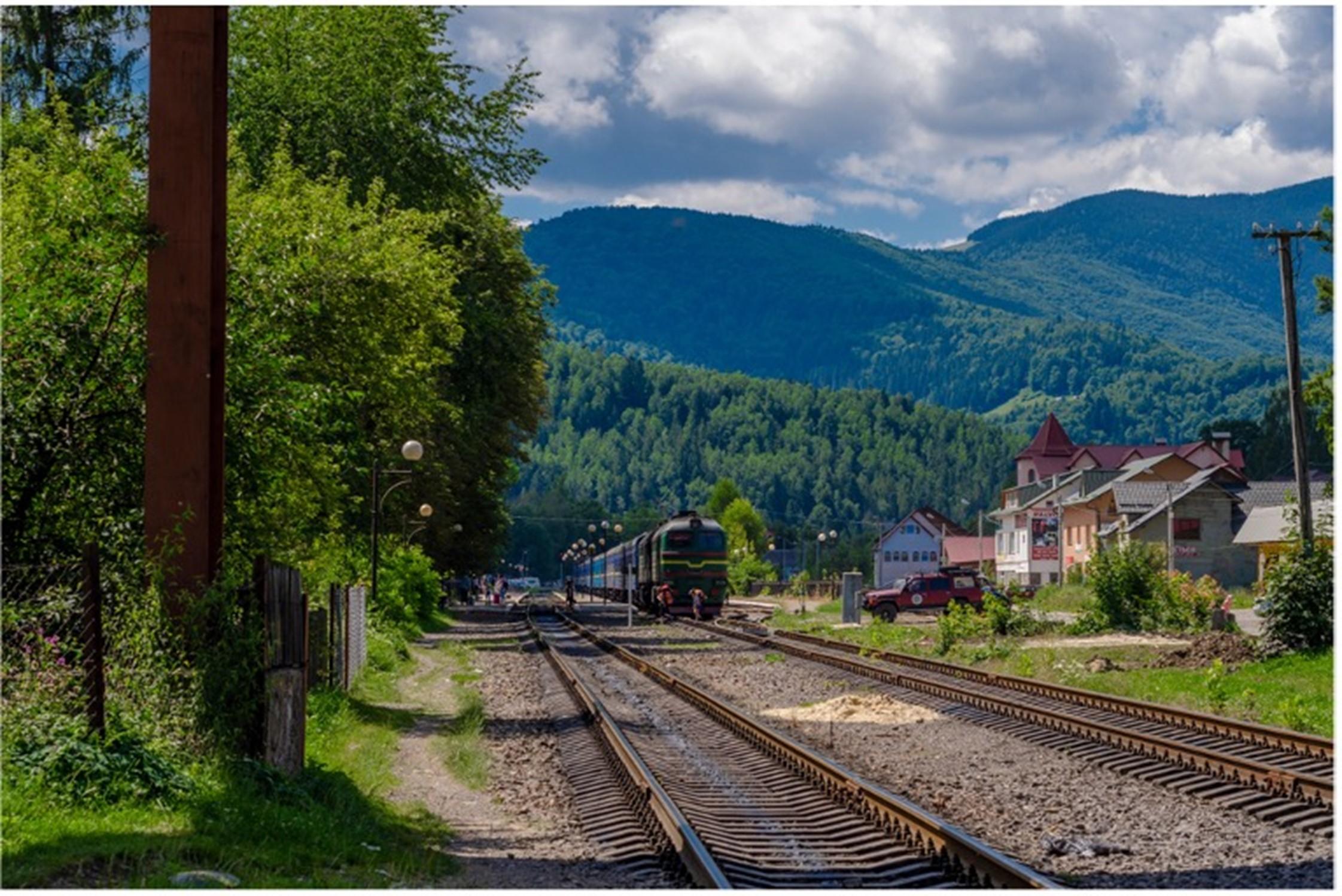 Hop Aboard the Great Smoky Mountain Railroad